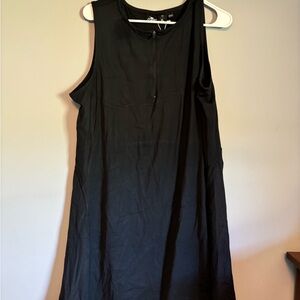 Women’s XL athletic dress